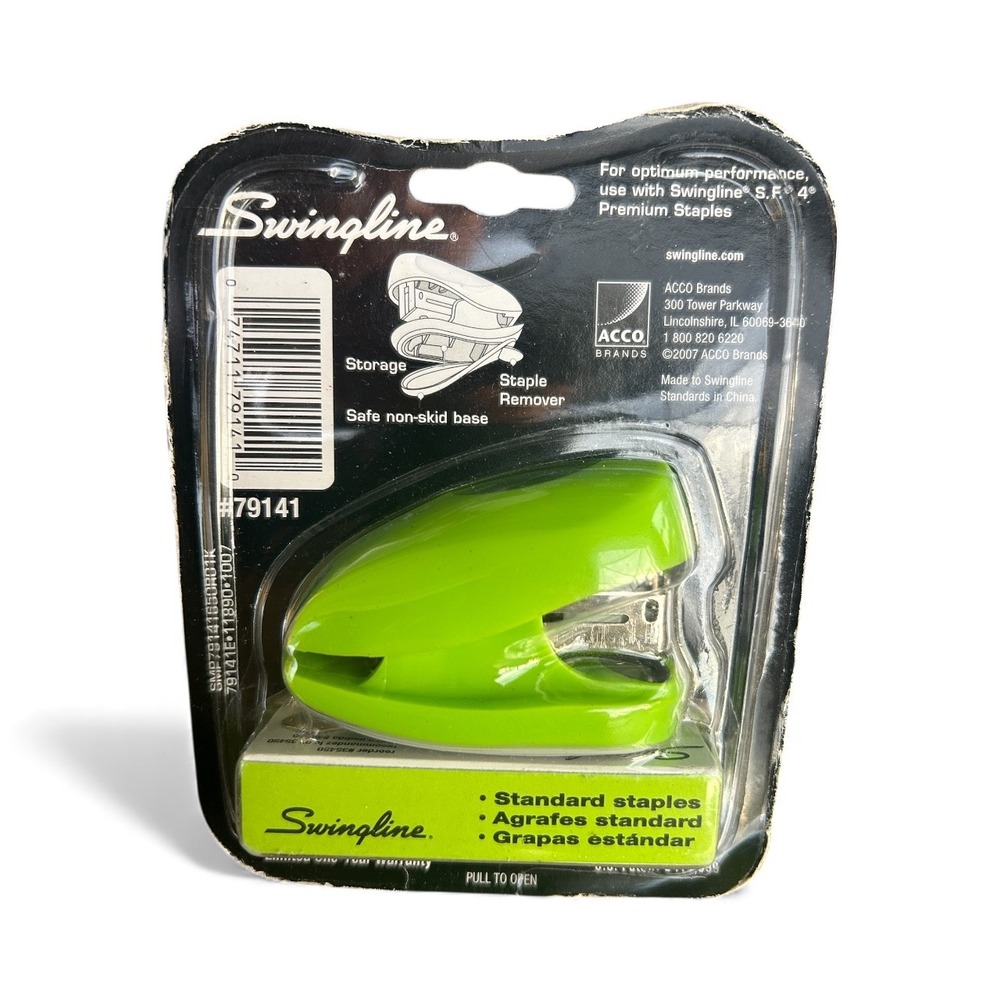 Swingline Tot Stapler Compact Desktop Office School Home Includes Staples NIB - Picture 2 of 2